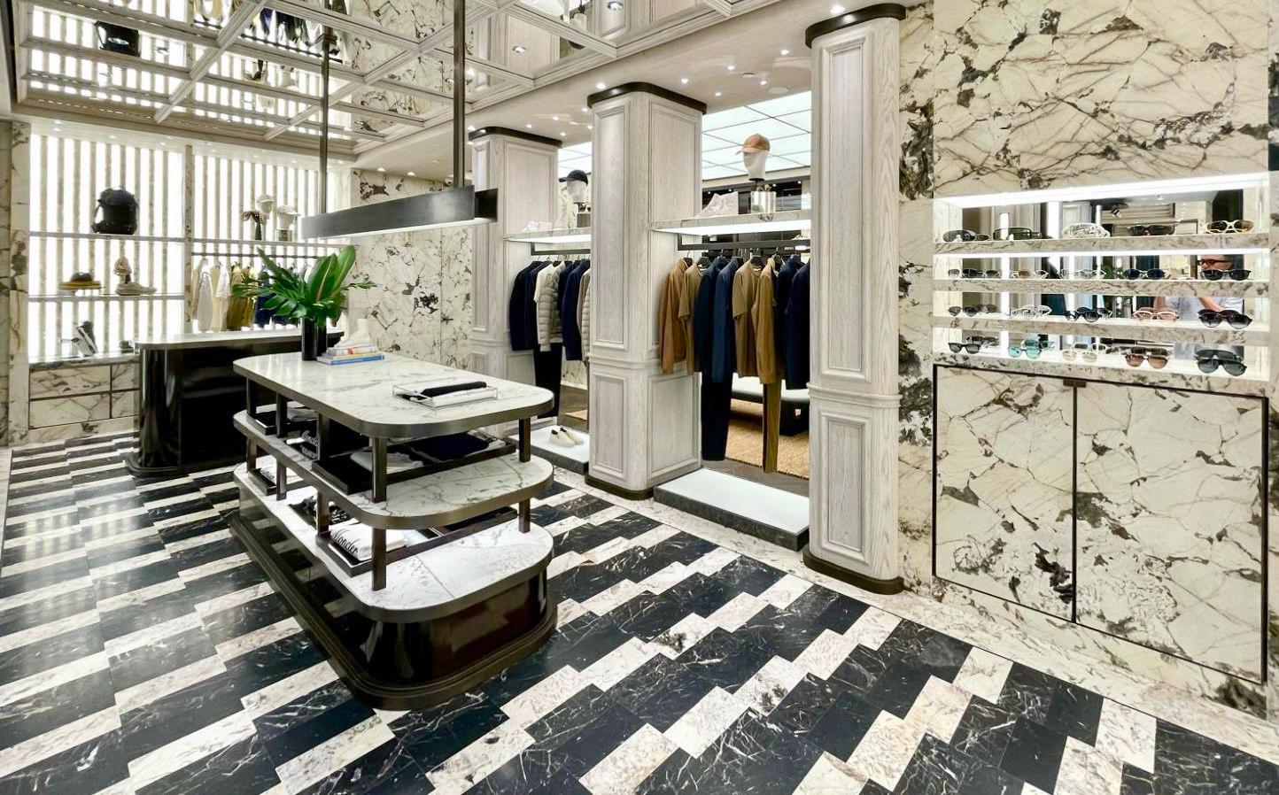 Moncler Costa Mesa