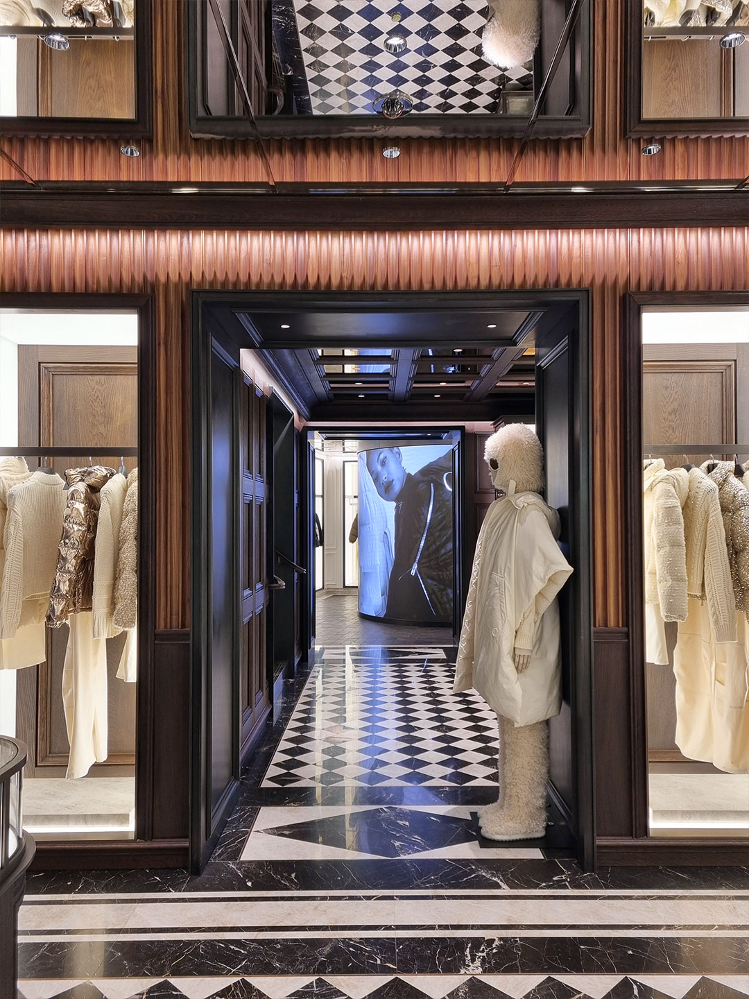 Moncler London New Bond